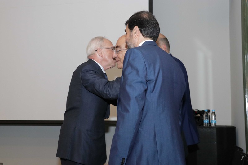 The ministry of Agriculture Honoring former minister Salim Wardy
